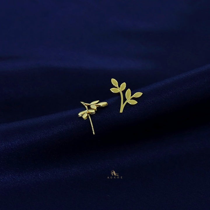 Yaarah Golden Plant Earring