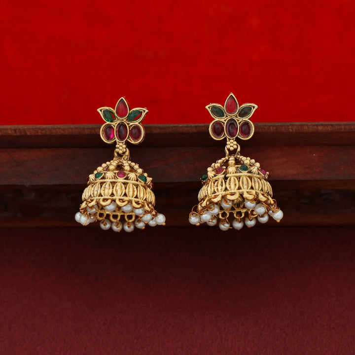 Arusha Lotus Pearl Devi Pendant Neckpiece With Earring