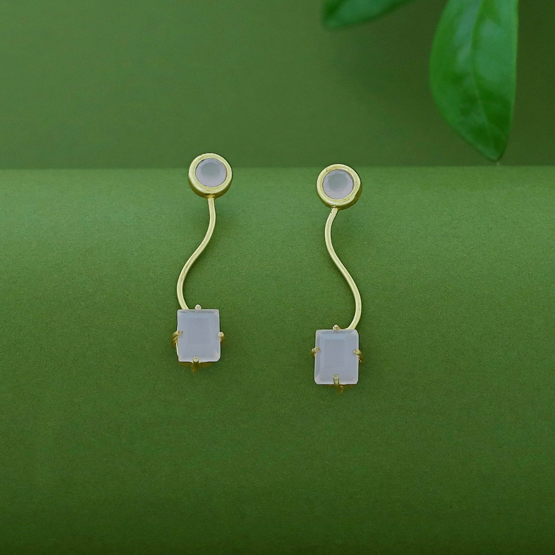 Tusharika Golden Wavy Glossy Earring