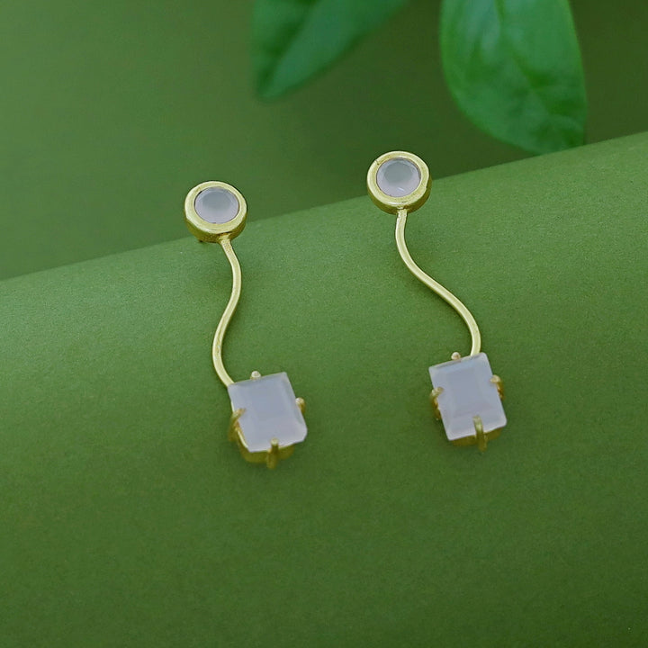 Tusharika Golden Wavy Glossy Earring