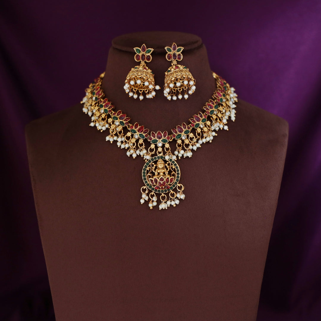 Arusha Lotus Pearl Devi Pendant Neckpiece With Earring