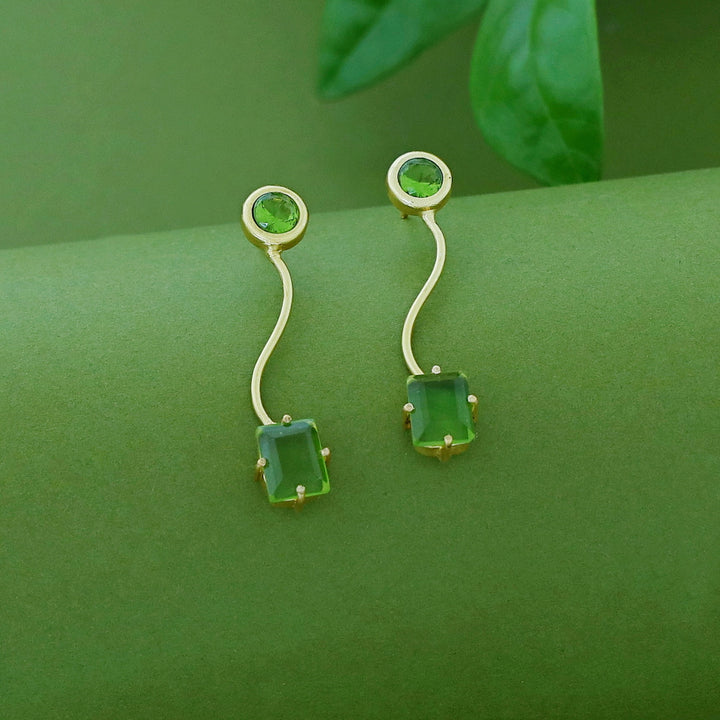 Tusharika Golden Wavy Glossy Earring