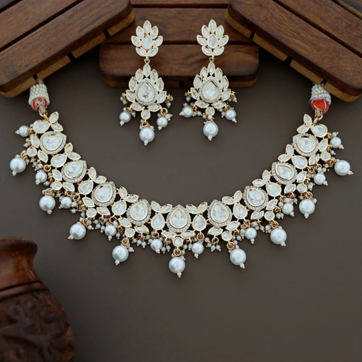 Claret Kundan Pearl Neckpiece With Earring