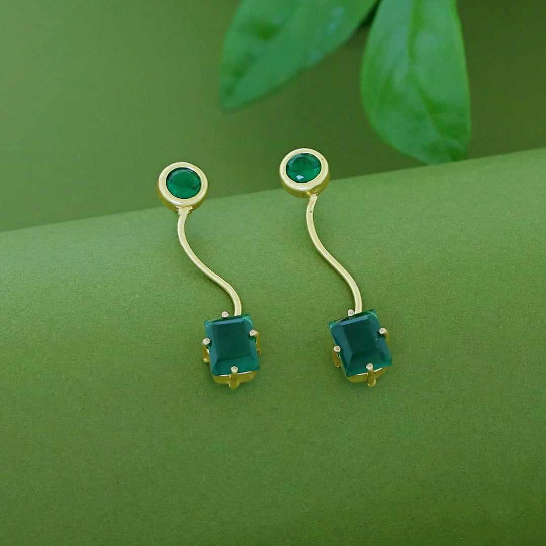 Tusharika Golden Wavy Glossy Earring