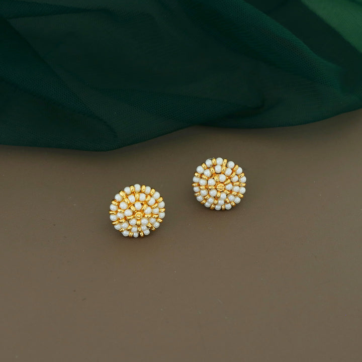 Trinaya Flower Beaded Pearl Earring