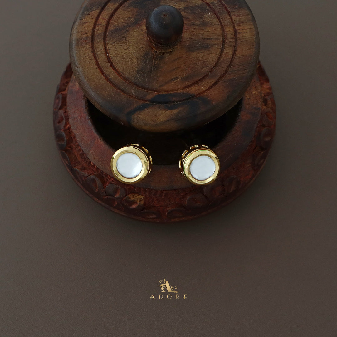 Hansika Kundan Pearl Choker with Stud