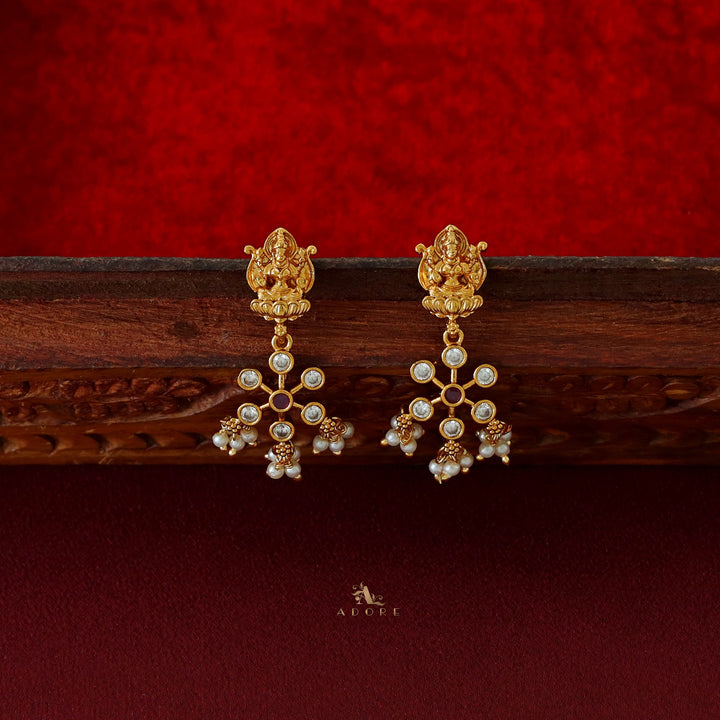 Bhavana Devi Glossy Pearl Cluster Neckpiece with Earring