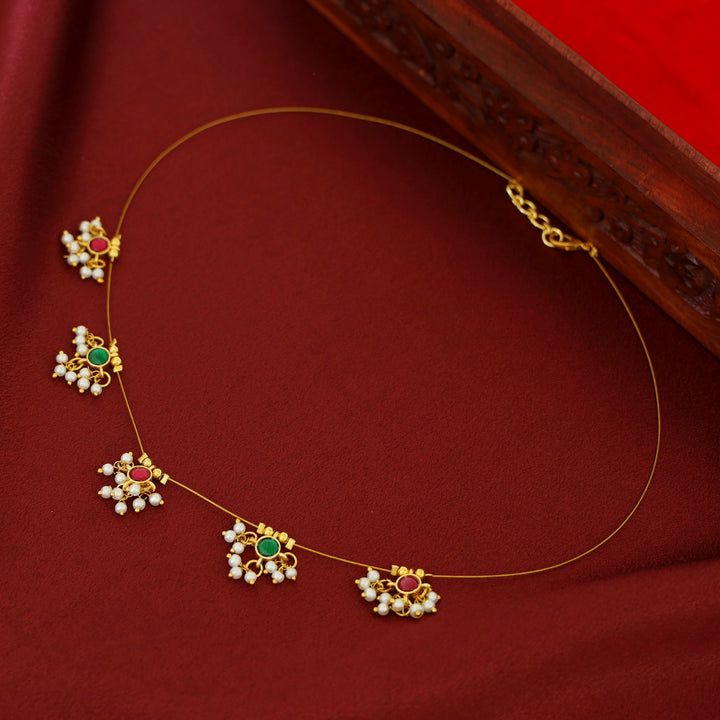 Vihara 5 Mini Glossy Stone Pearl String Neckpiece