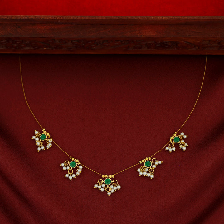 Vihara 5 Mini Glossy Stone Pearl String Neckpiece