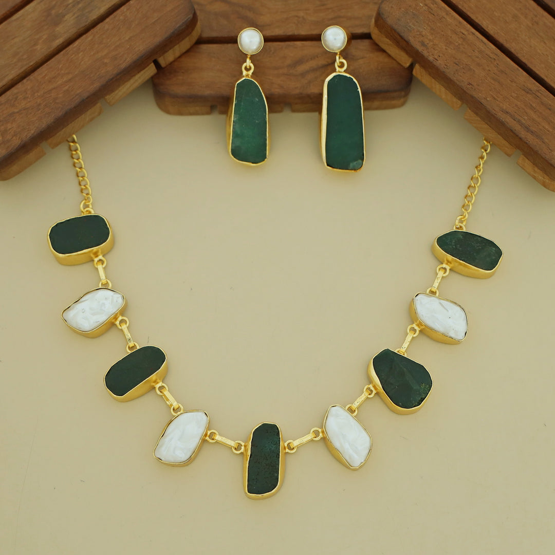 Celeste Raw stone Baroque Short Neckpiece with Earring