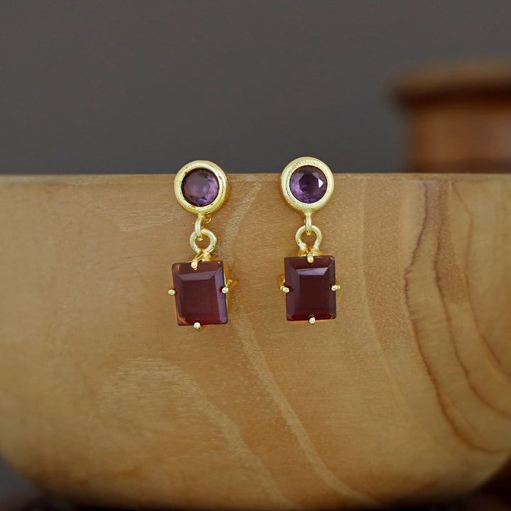 Lydia Glossy Circle Claw Rectangle Earring