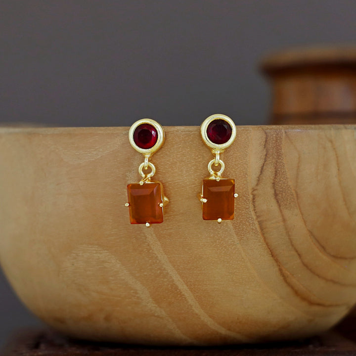 Lydia Glossy Circle Claw Rectangle Earring