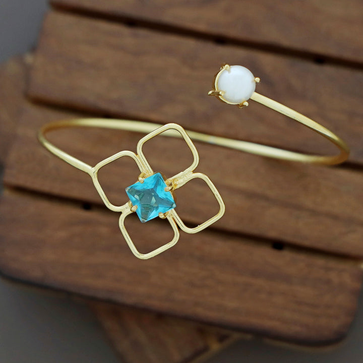 Dione Glossy Square Round Claw Bangle