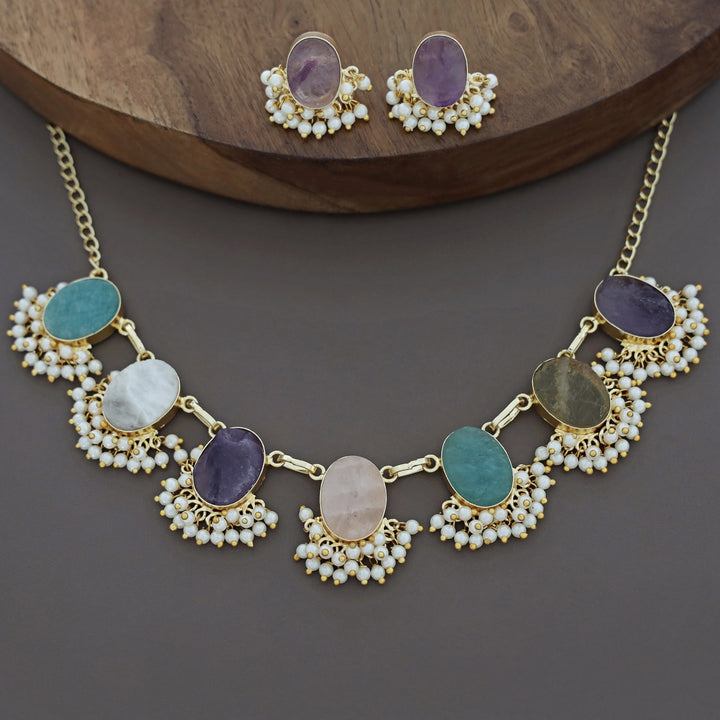Alessandra Raw Stone Oval Pearl Short Neckpiece With Earring