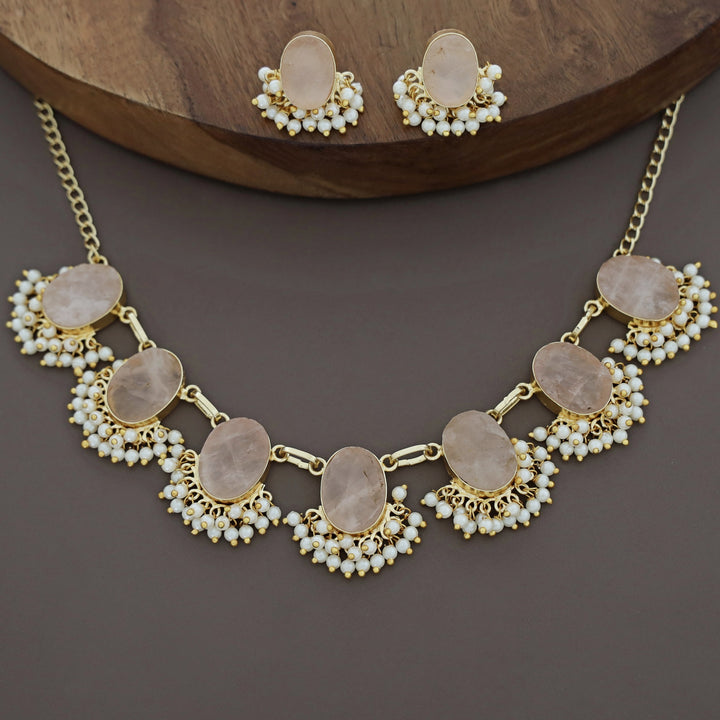 Alessandra Raw Stone Oval Pearl Short Neckpiece With Earring