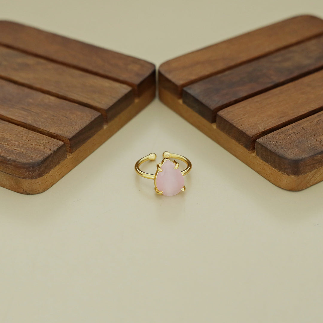 Golden Claw Glossy Drop Ring