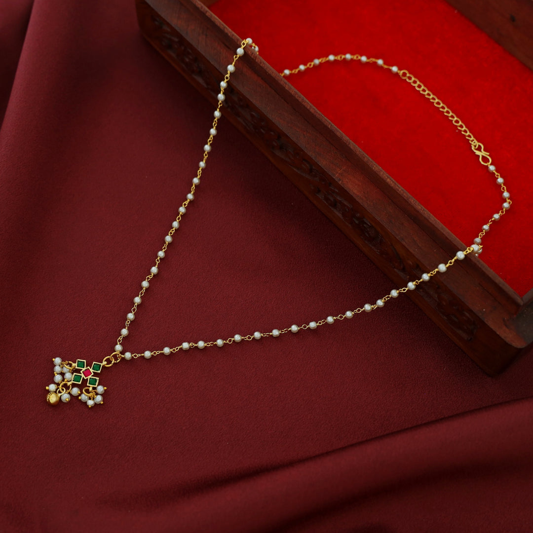 Vinmayi Carly Pearl Long Neckpiece