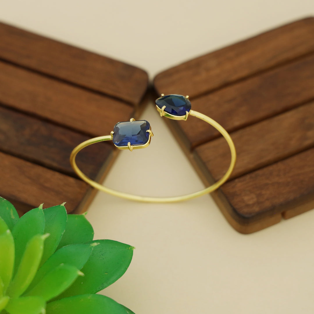 Isla Golden Claw Rectangle Drop Glossy Stone Bangle