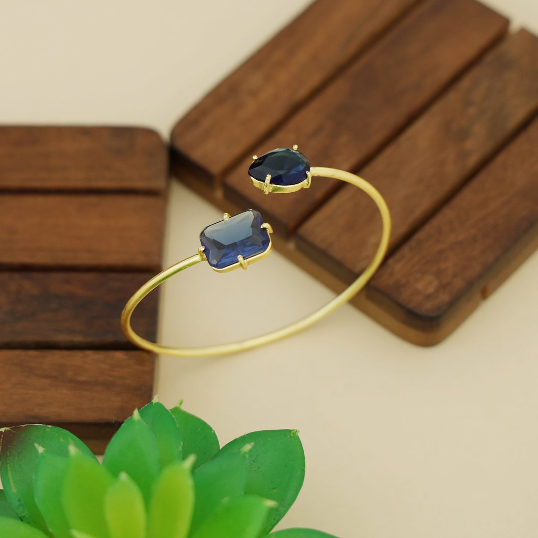 Isla Golden Claw Rectangle Drop Glossy Stone Bangle