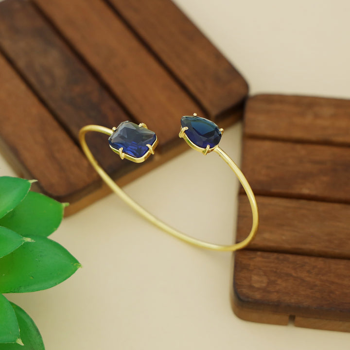 Isla Golden Claw Rectangle Drop Glossy Stone Bangle