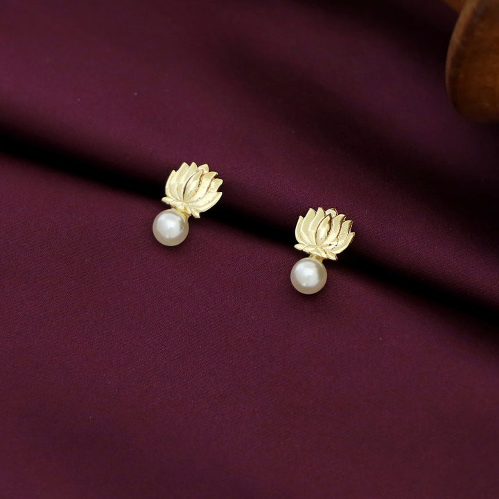 Telese Golden Lotus Pearl Stud
