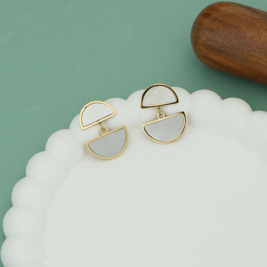 Nyha Dual Semi Circle Earring