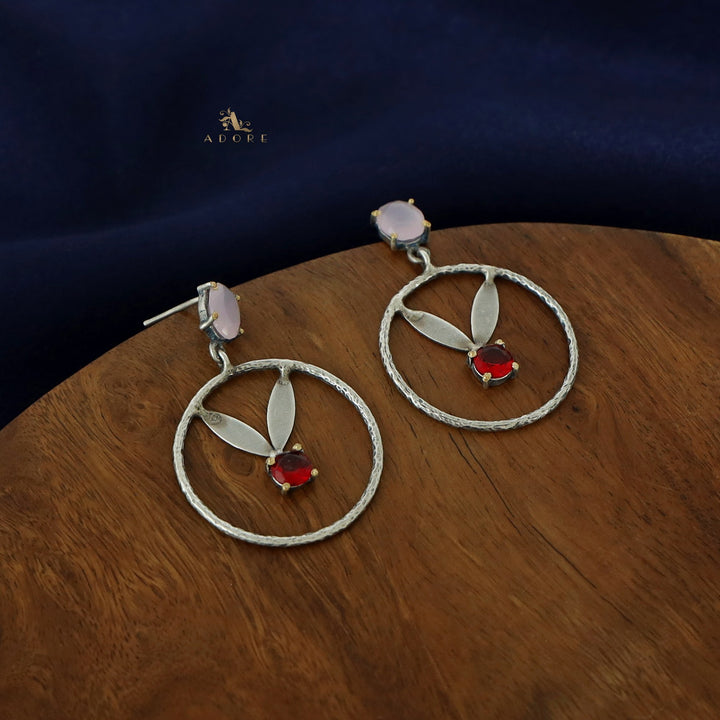 Metilda 2 Leafy Glossy Hoop Earring
