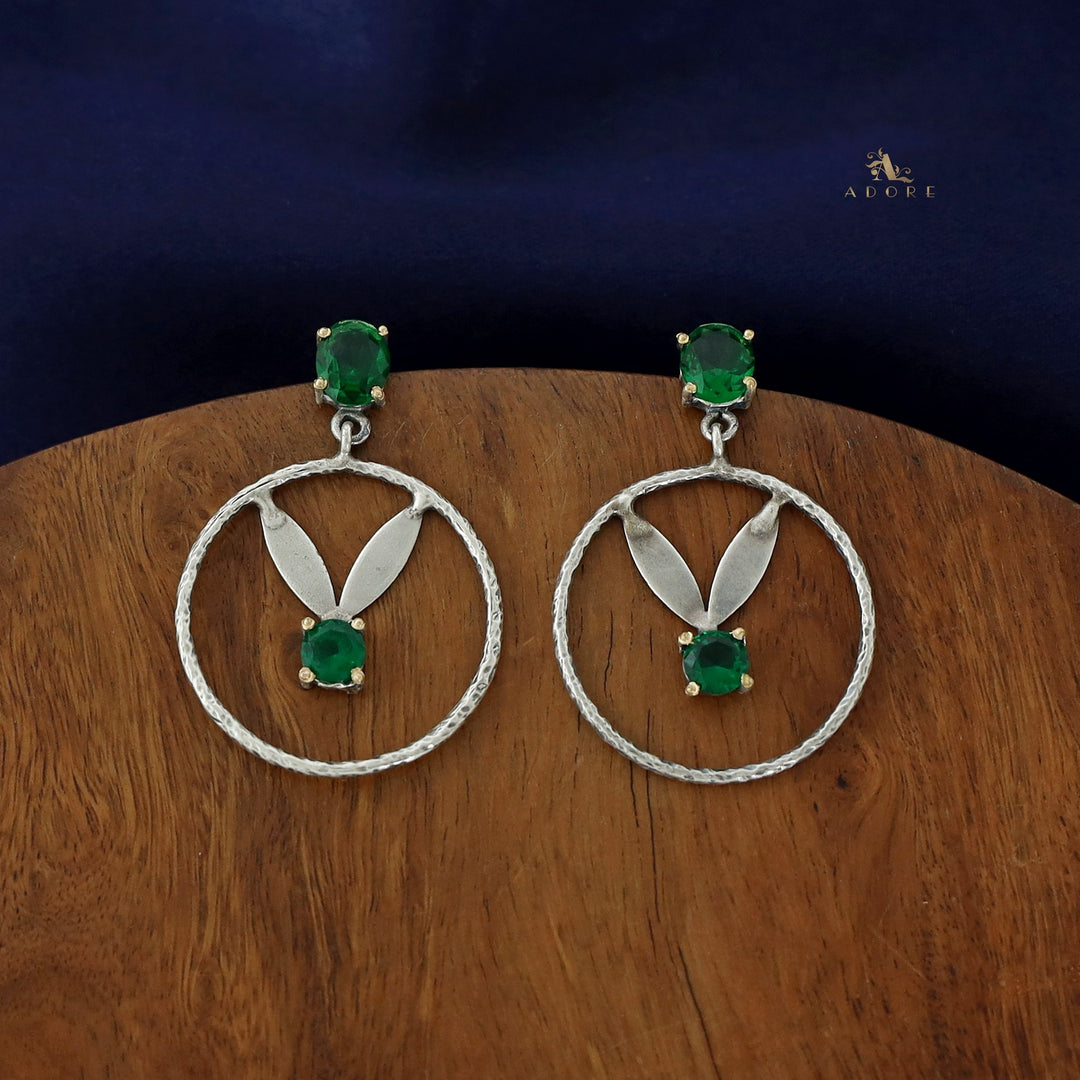 Metilda 2 Leafy Glossy Hoop Earring