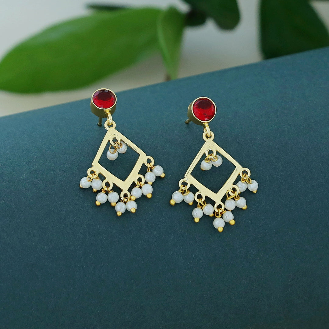 Hyma Glossy Diamond Pearl Earring