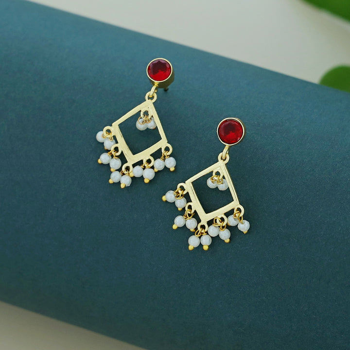 Hyma Glossy Diamond Pearl Earring