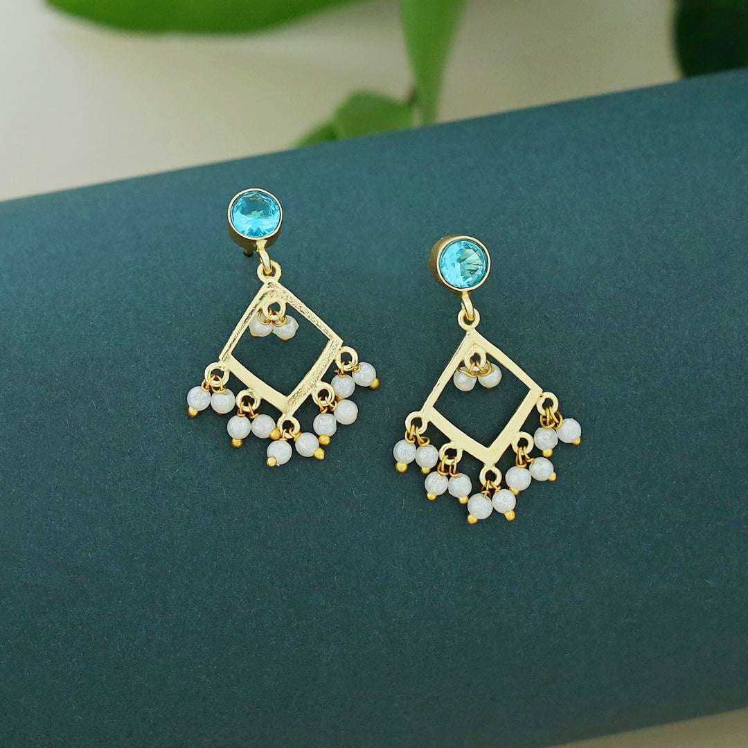 Hyma Glossy Diamond Pearl Earring