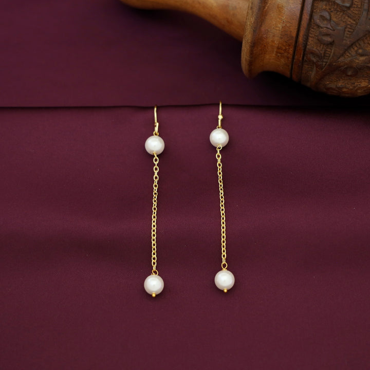 Safiya Dual Pearl Long Golden Chain Drop