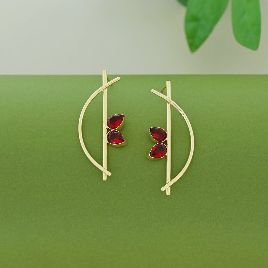 Hitha Golden Stick Curvy Glossy Earring