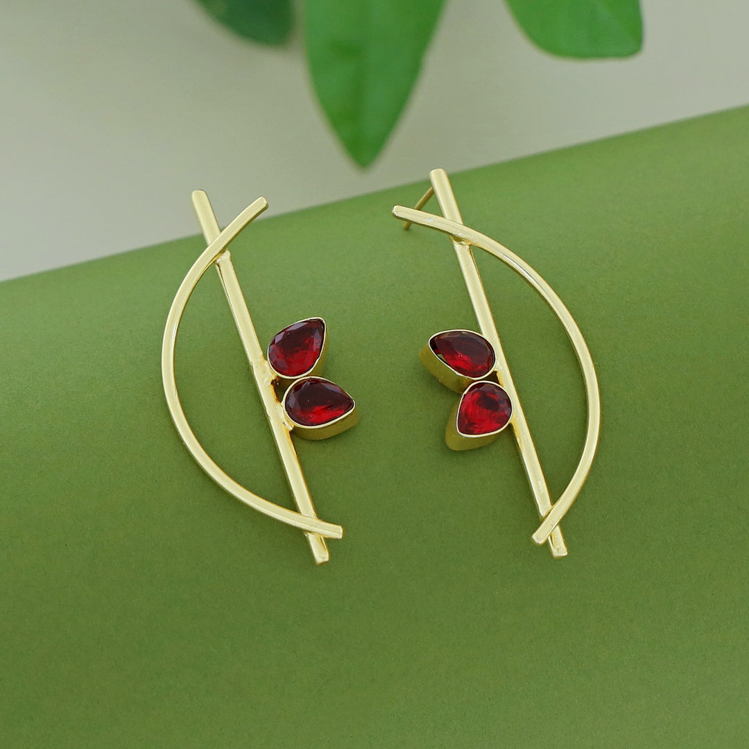 Hitha Golden Stick Curvy Glossy Earring