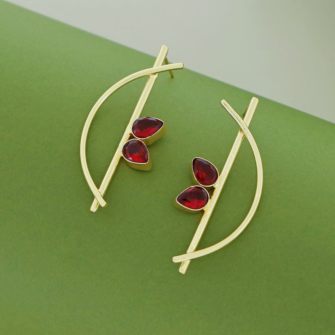 Hitha Golden Stick Curvy Glossy Earring