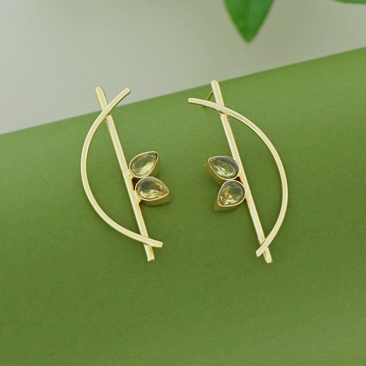 Hitha Golden Stick Curvy Glossy Earring