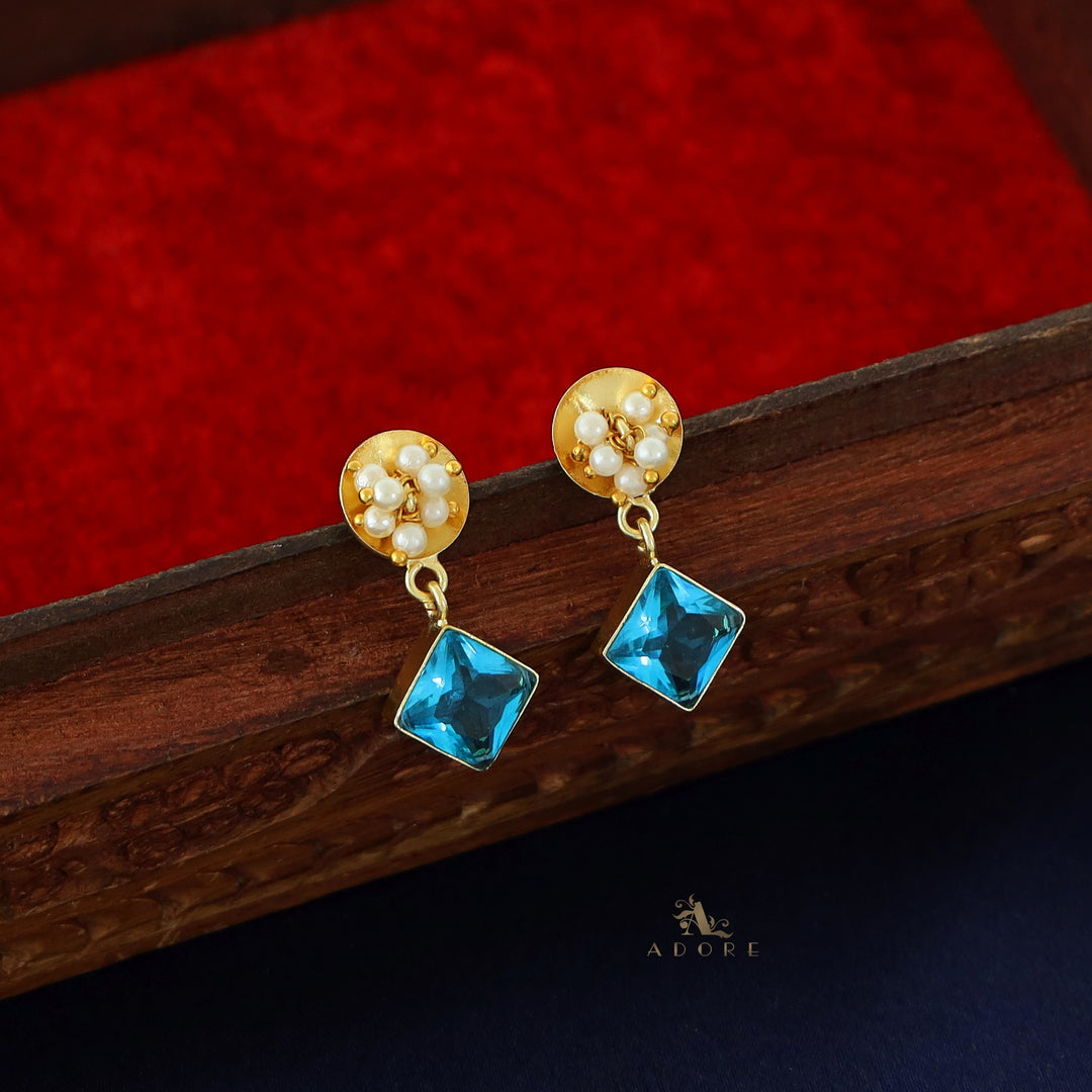 Golden Coin + Glossy Diamond Pearl Cluster Earring