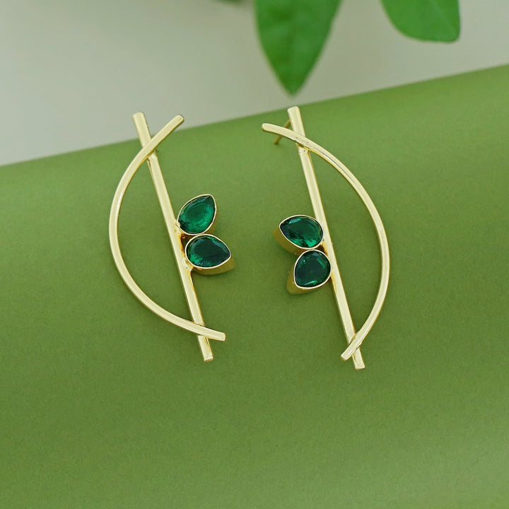Hitha Golden Stick Curvy Glossy Earring