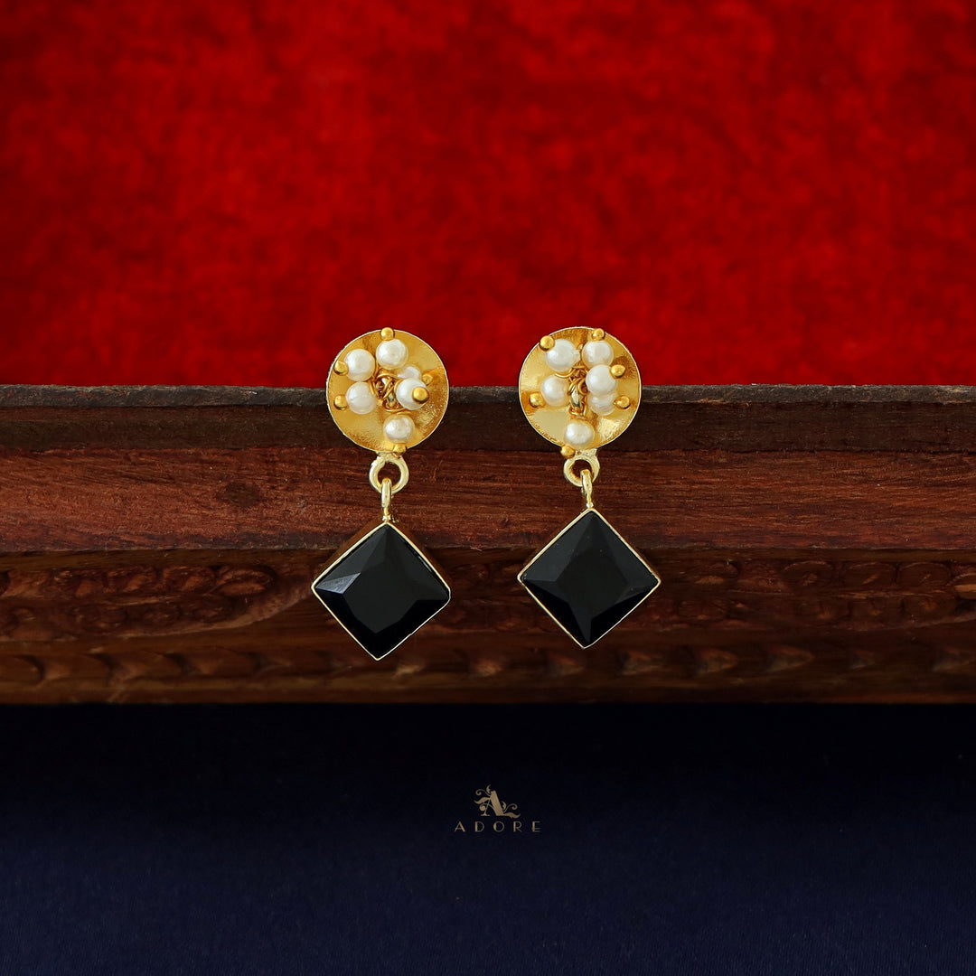 Golden Coin + Glossy Diamond Pearl Cluster Earring