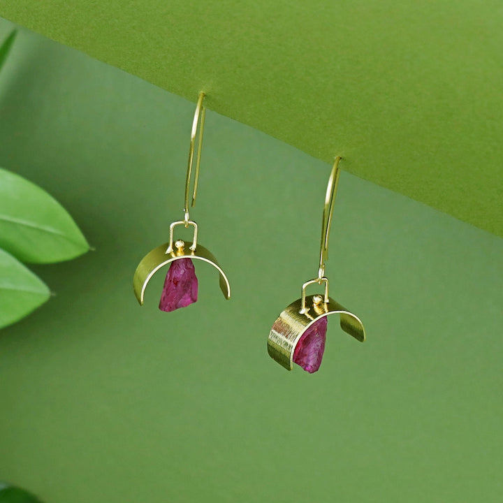 Alba Arch Dyed Stone Drop