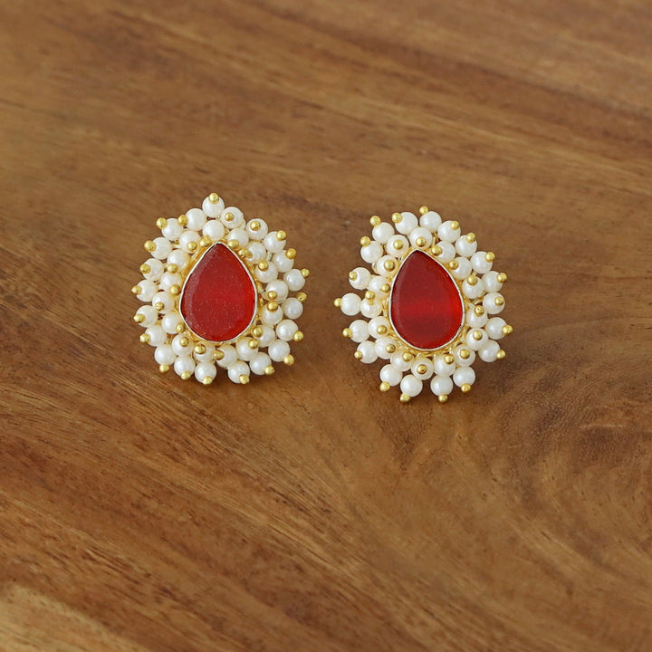 Ahelia Raw Stone Cluster Pearl Earring