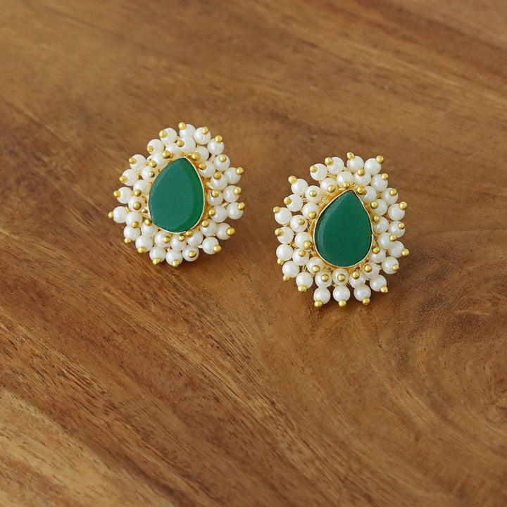 Ahelia Raw Stone Cluster Pearl Earring