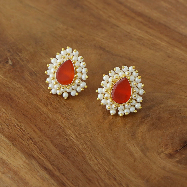Ahelia Raw Stone Cluster Pearl Earring