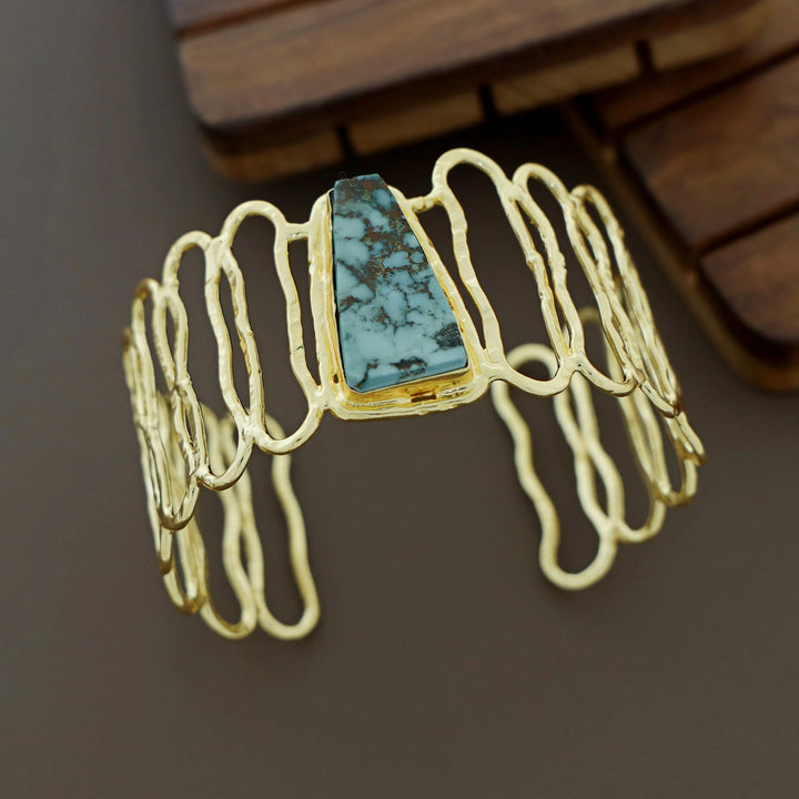 Omisha Golden Hammered Raw Stone Bangle