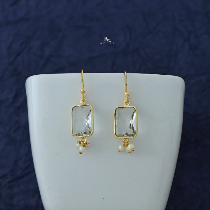 Anette Rectangle Glossy Pearl Cluster Drop