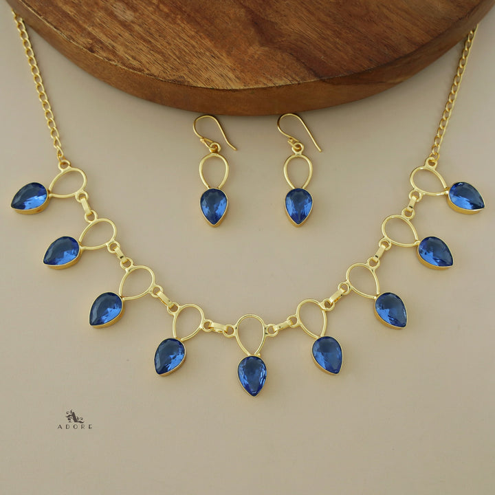 Adorn Drop Glossy Neckpiece With Drop Earrings