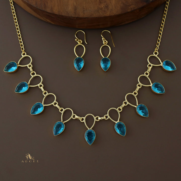 Adorn Drop Glossy Neckpiece With Drop Earrings