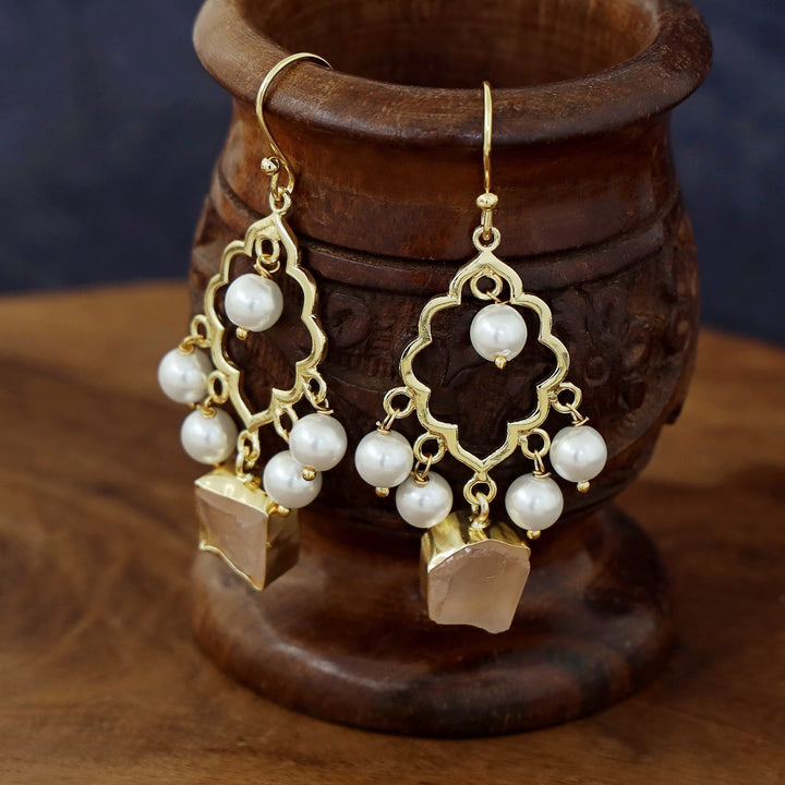 Naurin Hanging Pearl Raw Stone Drop