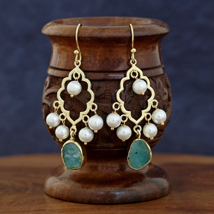 Naurin Hanging Pearl Raw Stone Drop