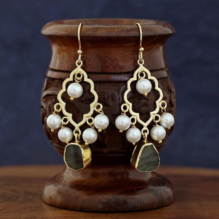 Naurin Hanging Pearl Raw Stone Drop